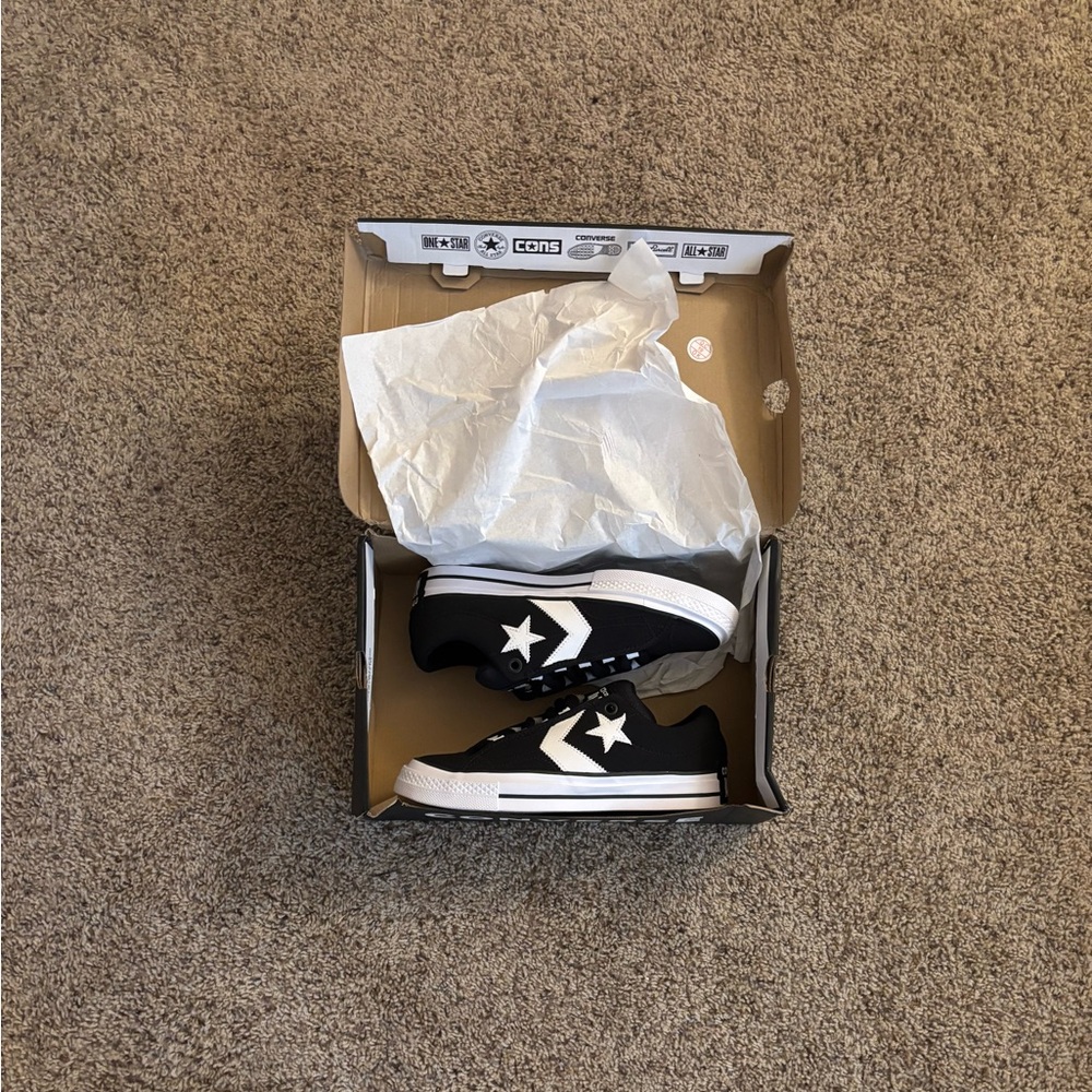 Converse star player 76 puff Low top sneakers in black/white